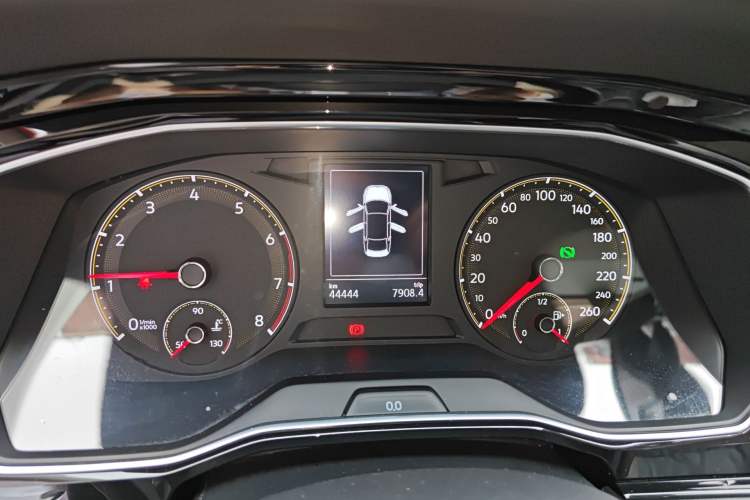 Used Volkswagen Sagitar 2020 200TSI DSG Comfort Version China VI Standard Instrument Cluster