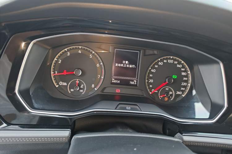 Used Volkswagen Sagitar 2020 280TSI DSG Comfort Version China VI Standard Instrument Cluster