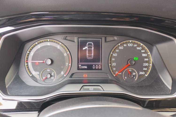 Used Volkswagen Sagitar 2020 200TSI DSG Comfort Version China VI Standard Instrument Cluster
