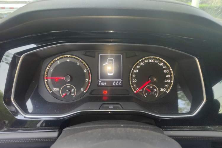 Used Volkswagen Sagitar 2020 200TSI DSG Comfort Version China VI Standard Instrument Cluster