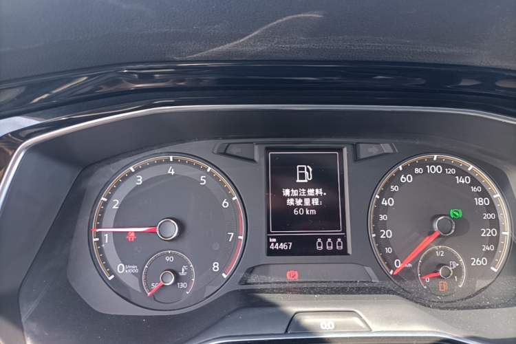 Used Volkswagen Sagitar 2020 200TSI DSG Comfort Version China VI Standard Instrument Cluster