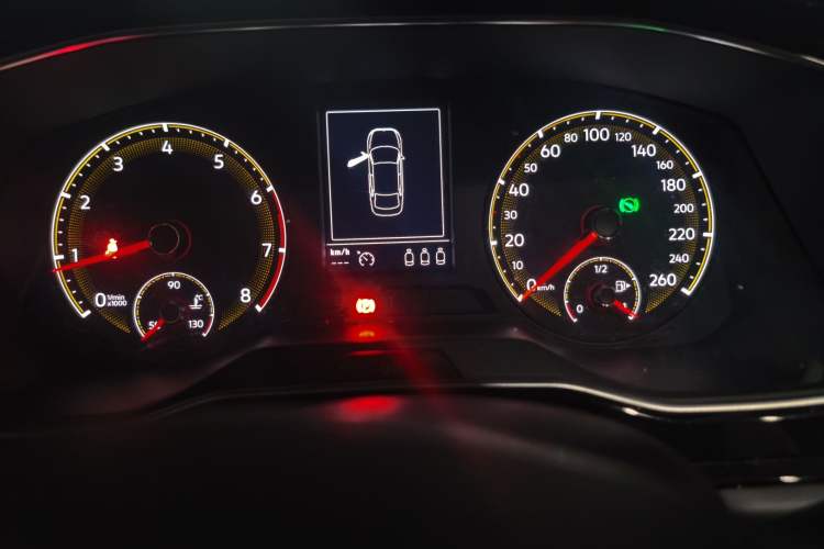 Used Volkswagen Sagitar 2020 200TSI DSG Comfort Version China VI Standard Instrument Cluster