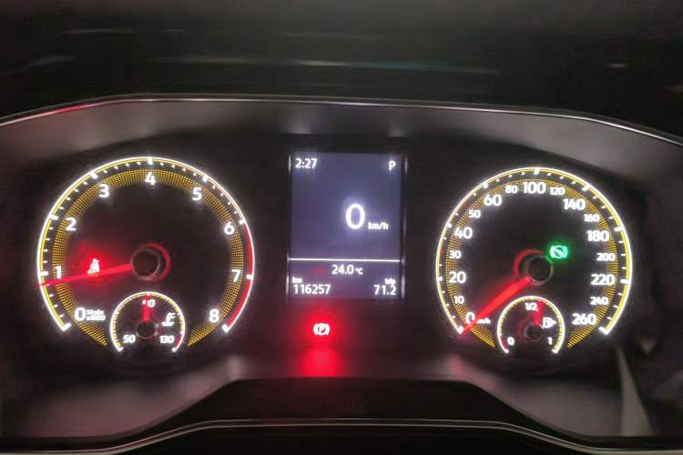 Used Volkswagen Sagitar 2020 280TSI DSG Comfort Version China VI Standard Instrument Cluster
