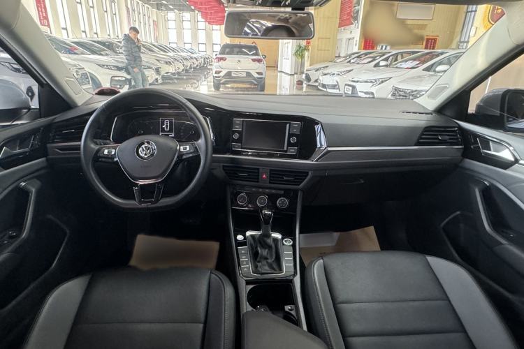 Used Volkswagen Sagitar 2020 280TSI DSG Comfort Version China VI Standard Interior 1