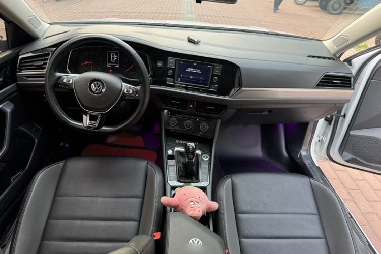 Used Volkswagen Sagitar 2020 200TSI DSG Comfort Version China VI Standard Interior 1