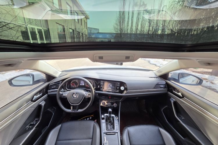 Used Volkswagen Sagitar 2020 200TSI DSG Comfort Version China VI Standard Interior 1