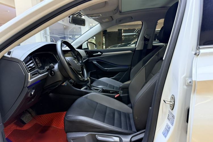 Used Volkswagen Sagitar 2020 280TSI DSG Comfort Version China VI Standard Interior 2