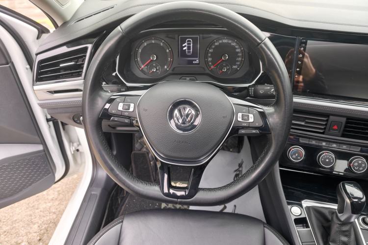 Used Volkswagen Sagitar 2020 200TSI DSG Comfort Version China VI Standard Interior 3