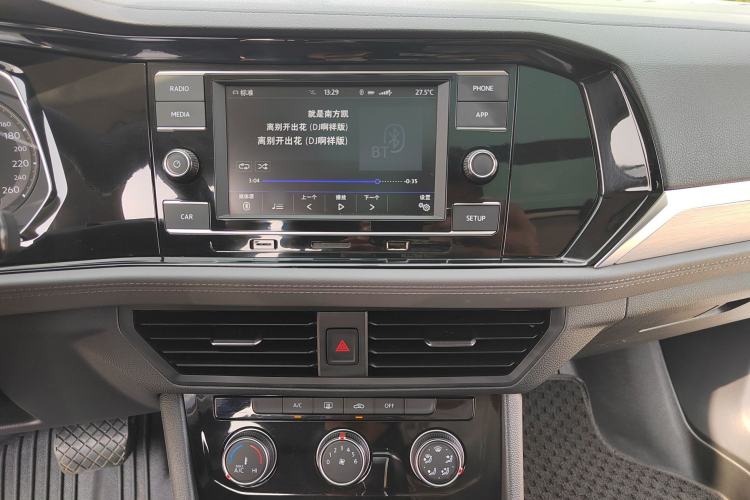 Used Volkswagen Sagitar 2020 280TSI DSG Comfort Version China VI Standard Interior 3