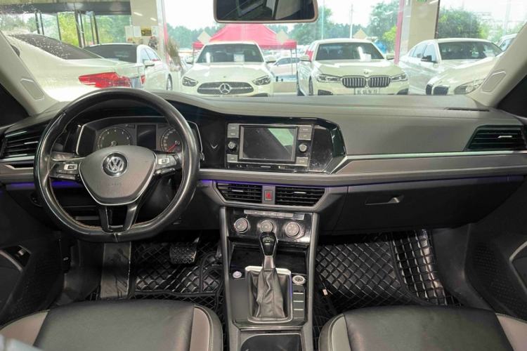 Used Volkswagen Sagitar 2020 280TSI DSG Comfort Version China VI Standard Interior 3