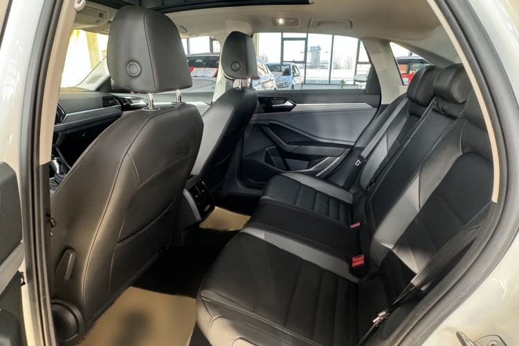 Used Volkswagen Sagitar 2020 280TSI DSG Comfort Version China VI Standard Interior 3