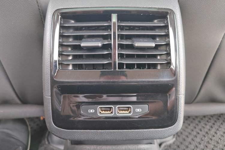 Used Volkswagen Sagitar 2020 280TSI DSG Comfort Version China VI Standard Interior 4