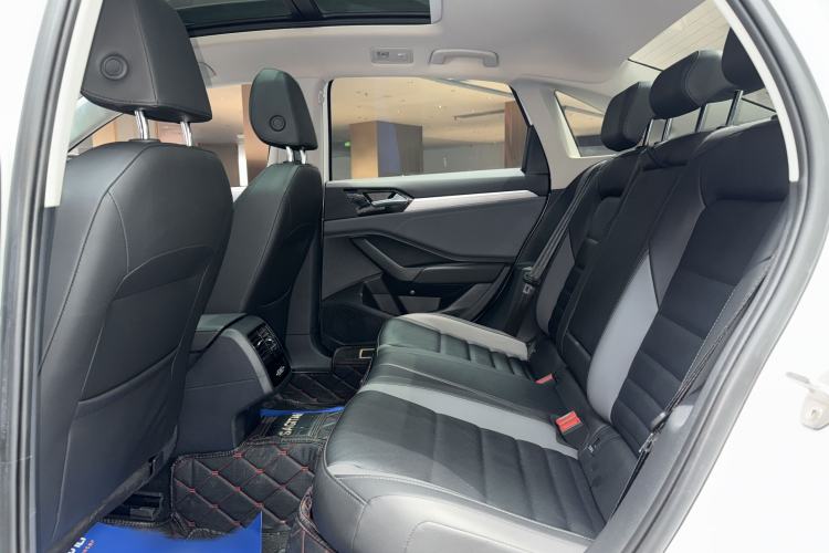 Used Volkswagen Sagitar 2020 280TSI DSG Comfort Version China VI Standard Interior 4