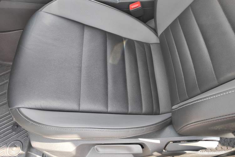 Used Volkswagen Sagitar 2020 280TSI DSG Comfort Version China VI Standard Interior 6