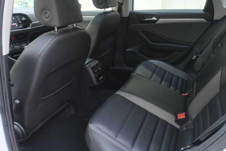 Used Volkswagen Sagitar 2020 280TSI DSG Comfort Version China VI Standard Interior 7