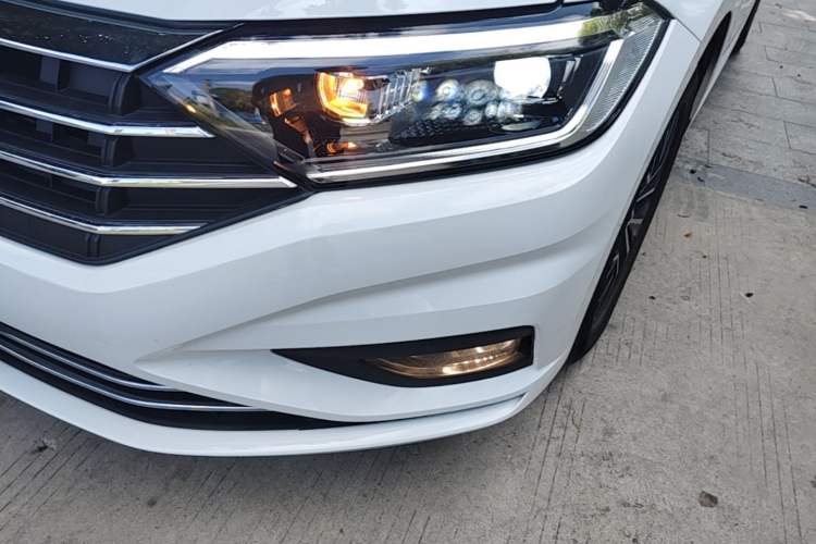 Used Volkswagen Sagitar 2020 280TSI DSG Comfort Version China VI Standard Left Front Headlight