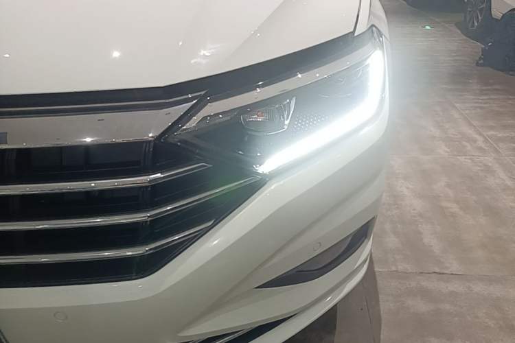 Used Volkswagen Sagitar 2020 280TSI DSG Comfort Version China VI Standard Left Front Headlight