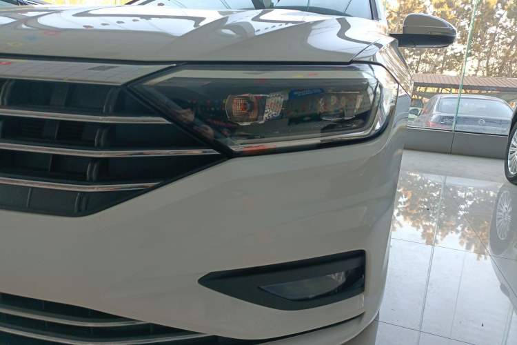 Used Volkswagen Sagitar 2020 200TSI DSG Comfort Version China VI Standard Left Front Headlight