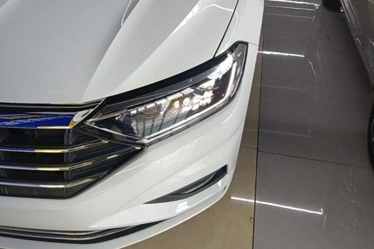 Used Volkswagen Sagitar 2020 280TSI DSG Comfort Version China VI Standard Left Front Headlight