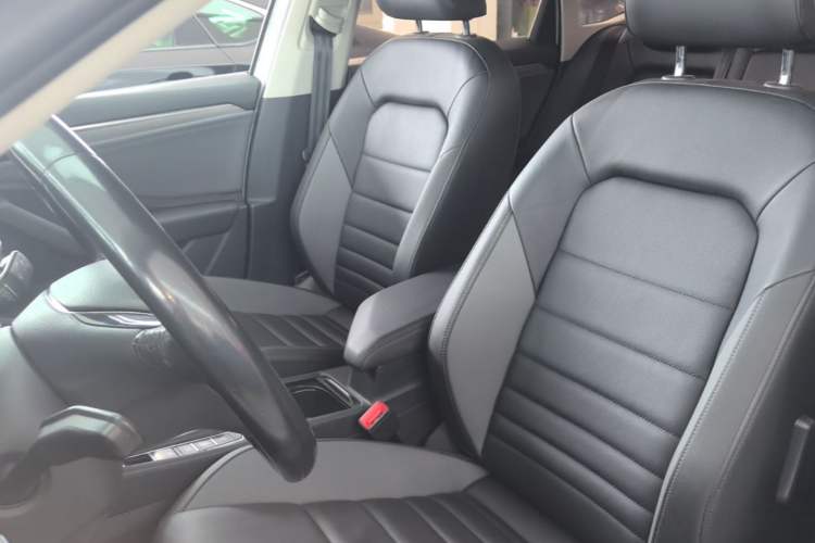 Used Volkswagen Sagitar 2020 280TSI DSG Comfort Version China VI Standard Left Front Seat