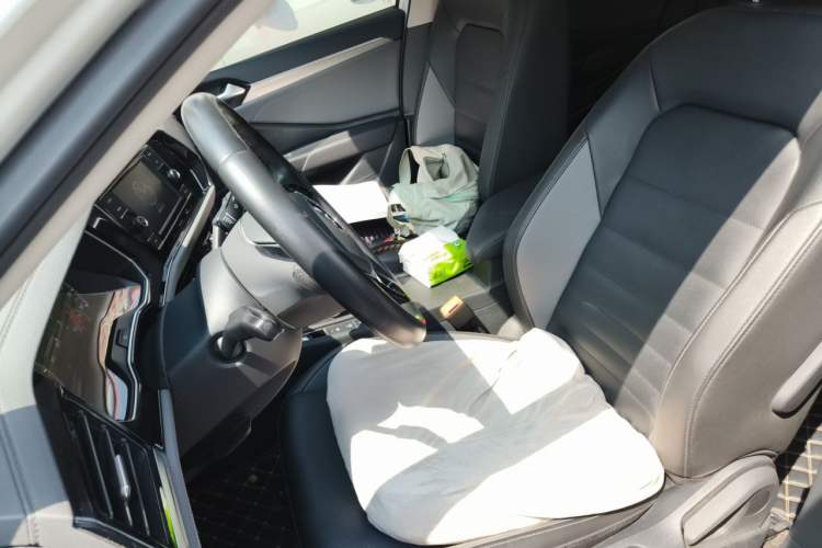 Used Volkswagen Sagitar 2020 200TSI DSG Comfort Version China VI Standard Left Front Seat
