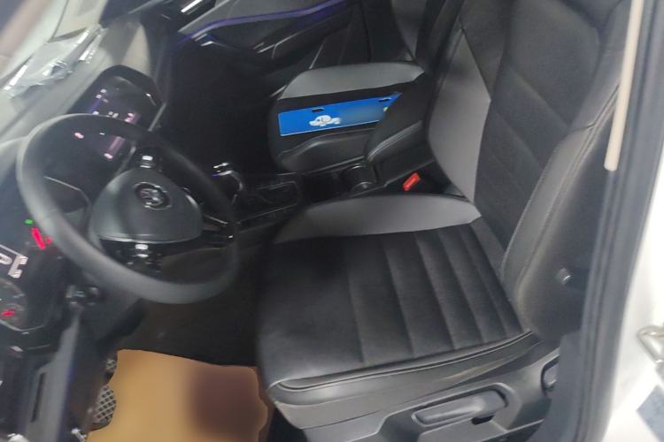 Used Volkswagen Sagitar 2020 200TSI DSG Comfort Version China VI Standard Left Front Seat