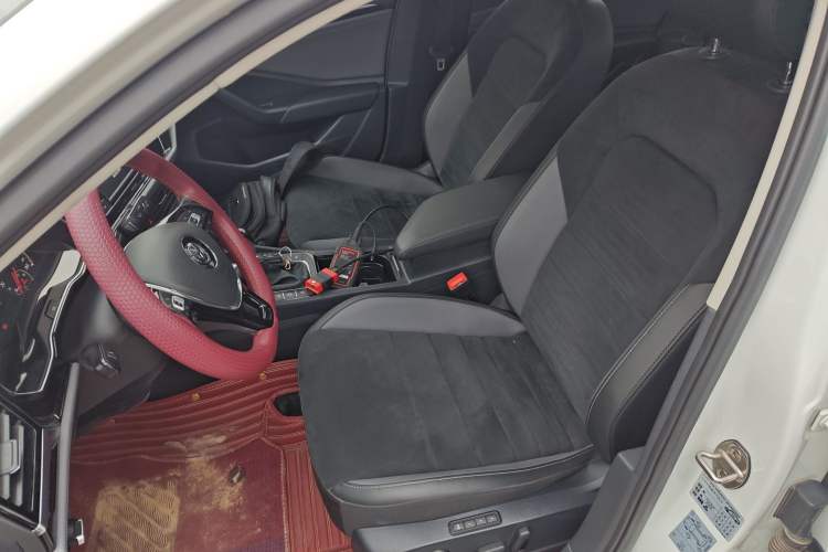 Used Volkswagen Sagitar 2020 280TSI DSG Luxury Version China VI Standard Left Front Seat