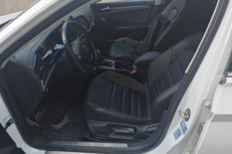 Used Volkswagen Sagitar 2020 200TSI DSG Comfort Version China VI Standard Left Front Seat