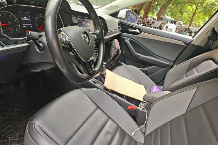 Used Volkswagen Sagitar 2020 200TSI DSG Comfort Version China VI Standard Left Front Seat