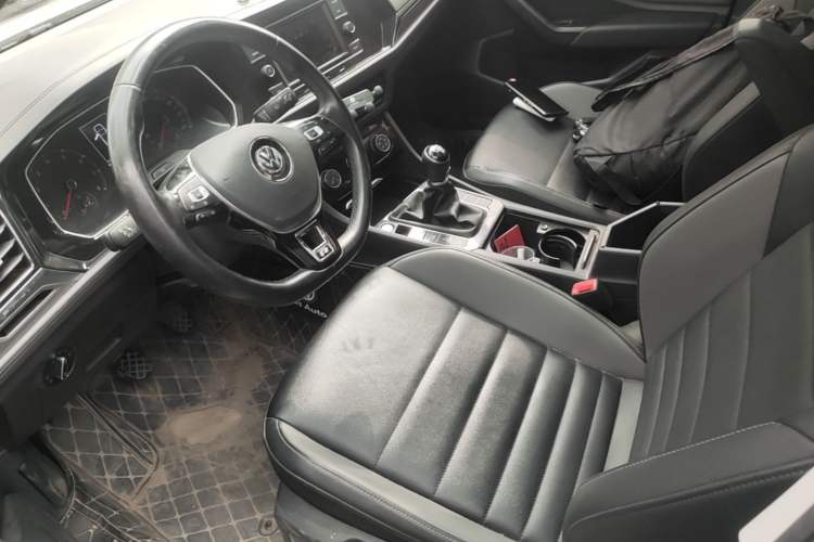 Used Volkswagen Sagitar 2020 200TSI Manual Comfort Version China VI Standard Left Front Seat