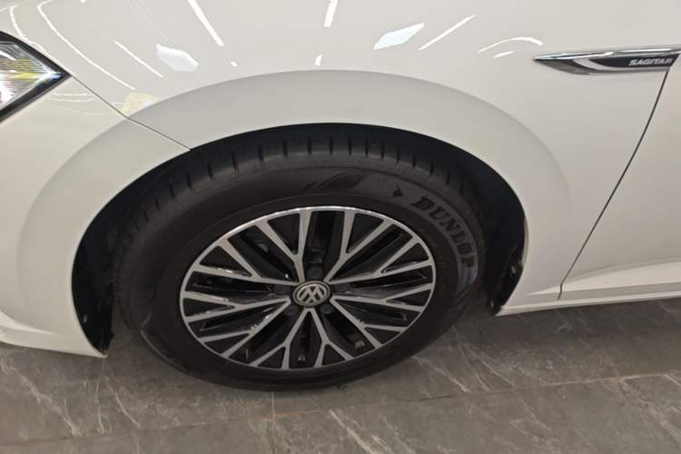 Used Volkswagen Sagitar 2020 280TSI DSG Comfort Version China VI Standard Left Front Wheel Hub