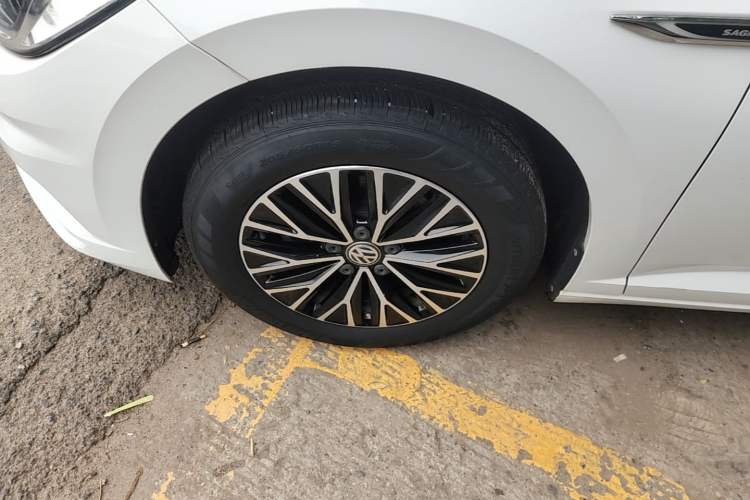 Used Volkswagen Sagitar 2020 280TSI DSG Comfort Version China VI Standard Left Front Wheel Hub