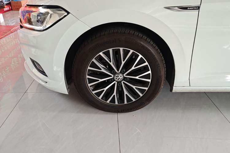 Used Volkswagen Sagitar 2020 280TSI DSG Comfort Version China VI Standard Left Front Wheel Hub