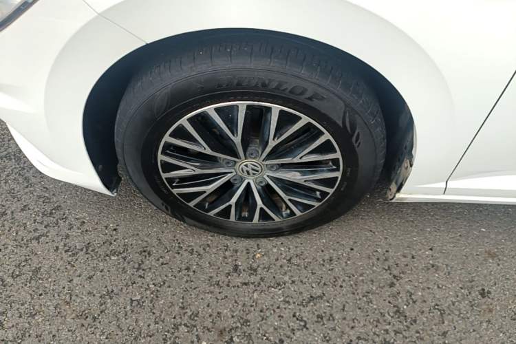 Used Volkswagen Sagitar 2020 280TSI DSG Comfort Version China VI Standard Left Front Wheel Hub