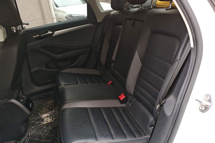 Used Volkswagen Sagitar 2020 280TSI DSG Comfort Version China VI Standard Left Rear Seat