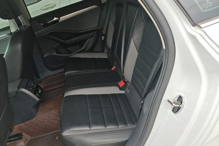 Used Volkswagen Sagitar 2020 280TSI DSG Comfort Version China VI Standard Left Rear Seat