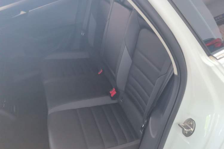 Used Volkswagen Sagitar 2020 280TSI DSG Comfort Version China VI Standard Left Rear Seat