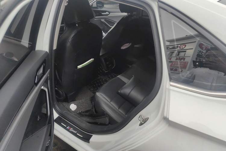 Used Volkswagen Sagitar 2020 280TSI DSG Comfort Version China VI Standard Left Rear Seat