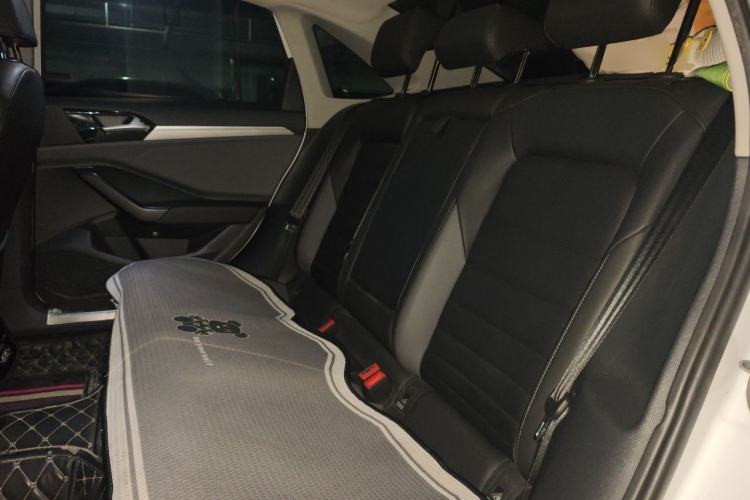 Used Volkswagen Sagitar 2020 200TSI DSG Comfort Version China VI Standard Left Rear Seat