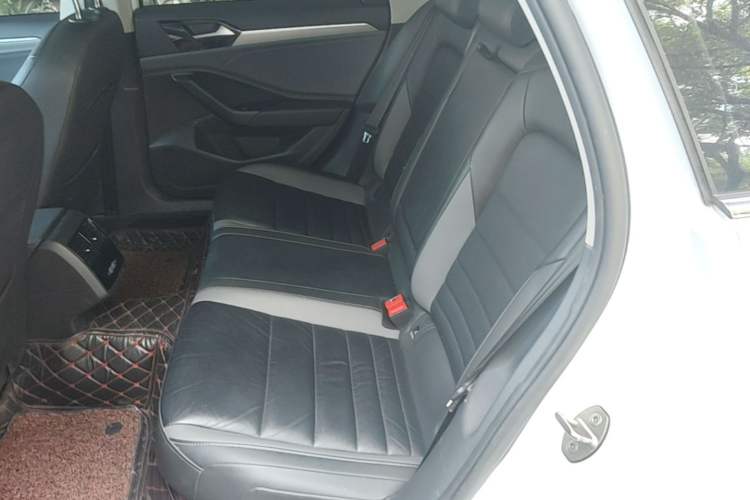 Used Volkswagen Sagitar 2020 280TSI DSG Comfort Version China VI Standard Left Rear Seat