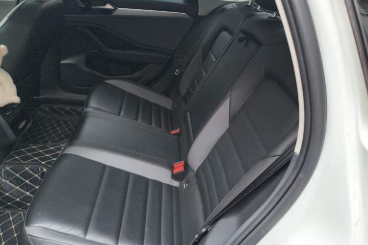 Used Volkswagen Sagitar 2020 280TSI DSG Comfort Version China VI Standard Left Rear Seat