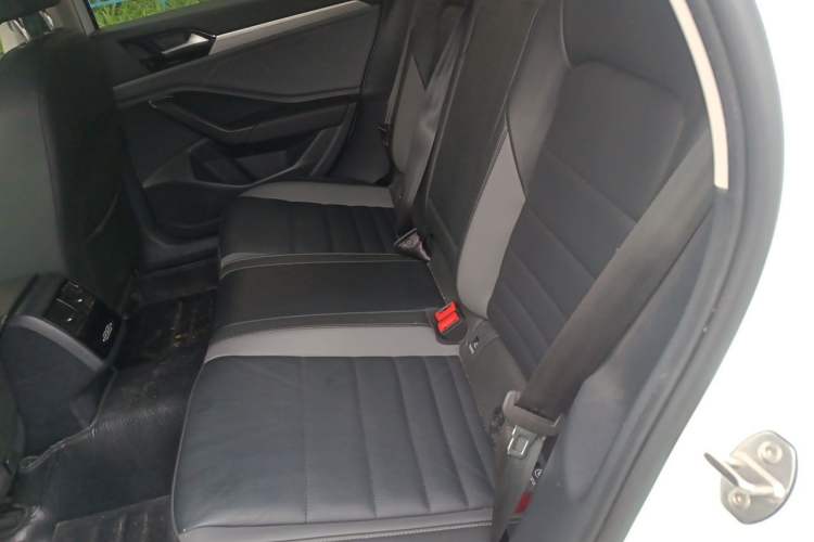 Used Volkswagen Sagitar 2020 200TSI DSG Comfort Version China VI Standard Left Rear Seat
