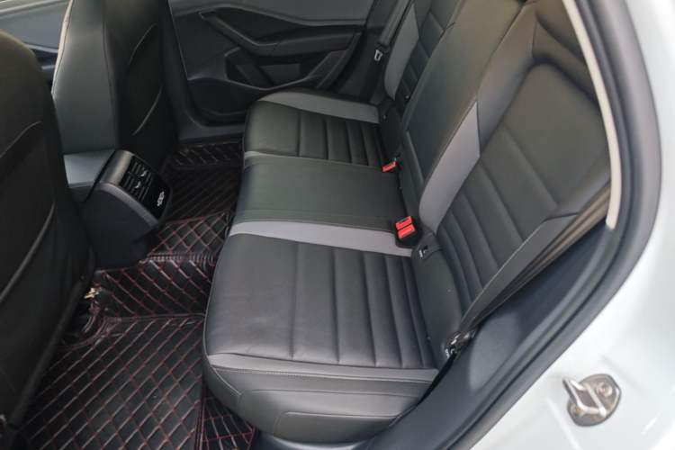 Used Volkswagen Sagitar 2020 280TSI DSG Comfort Version China VI Standard Left Rear Seat