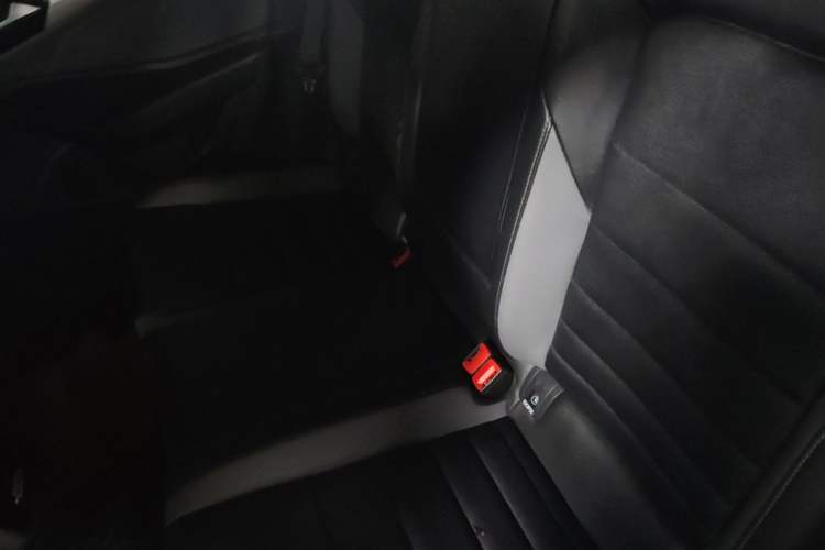 Used Volkswagen Sagitar 2020 200TSI DSG Comfort Version China VI Standard Left Rear Seat