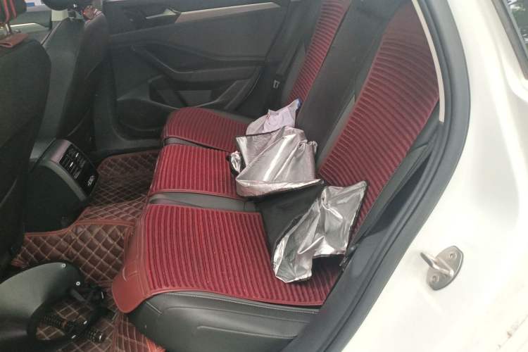 Used Volkswagen Sagitar 2020 200TSI DSG Comfort Version China VI Standard Left Rear Seat