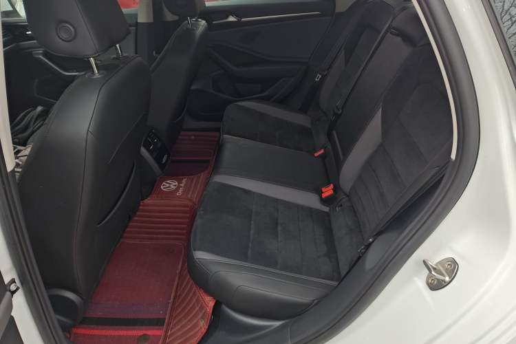 Used Volkswagen Sagitar 2020 280TSI DSG Luxury Version China VI Standard Left Rear Seat