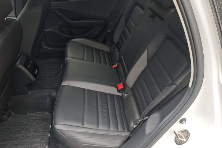 Used Volkswagen Sagitar 2020 280TSI DSG Comfort Version China VI Standard Left Rear Seat
