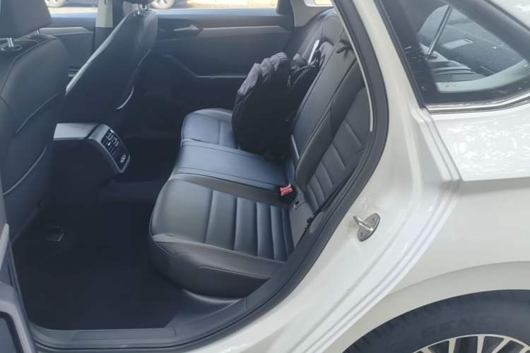 Used Volkswagen Sagitar 2020 280TSI DSG Comfort Version China VI Standard Left Rear Seat