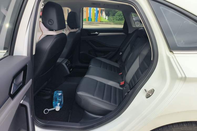 Used Volkswagen Sagitar 2020 280TSI DSG Comfort Version China VI Standard Left Rear Seat