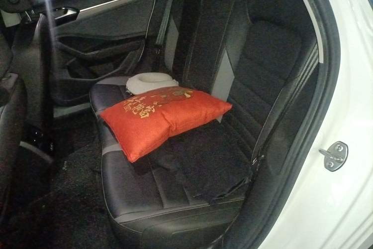 Used Volkswagen Sagitar 2020 280TSI DSG Comfort Version China VI Standard Left Rear Seat